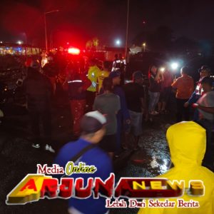 Tim SAR Gabungan Evakuasi Kapal Karam di Perairan Sepudi – Situbondo : 58 Selamat, 2 Meninggal dan 1 Dalam Pencarian