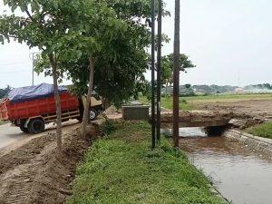 Dampak Saluran Tersier Tertutup, 1,5 Hektare Sawah Petani Tidak Dapat Air di Kelurahan Mimbaan, Situbondo