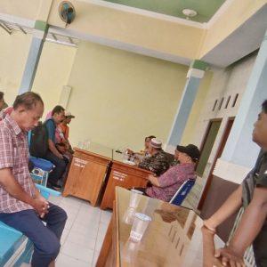 Oknum Pemdes Panji Lor Dilaporkan Polisi, Kalau Semua Menyangkal Disarankan Hukum Adat Saja !