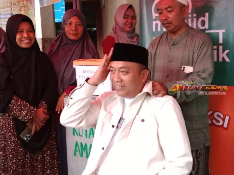 Mas Rio, Manjakan Pijet Refleksi Gratis Program “Masjid Ramah Pemudik” di Jalur Pantura Situbondo