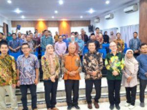 Workshop “Strategies to Publish Your Research in High-Quality International Journal” Dorong Mahasiswa Lulus Tepat Waktu dan Bahagia