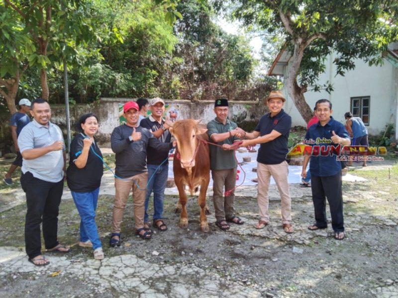 Sambut Idul Adha 1446 H / 2026 M, Perum Perhutani KPH Bondowoso Bagikan Daging Qurban Untuk Faqir Miskin