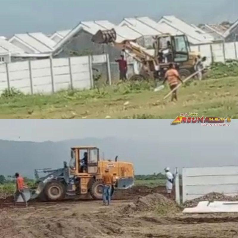 Galian C Normalisasi di Sungai Avor Desa Klatakan Situbondo Menimbun Sawah Produktif Abaikan Esensi UU Lahan Pertanian & UU Pertambangan