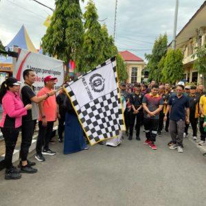 Semarak Hari Bhayangkara ke-79, Polres Situbondo Gelar Olahraga Bersama dan Bazar UMKM