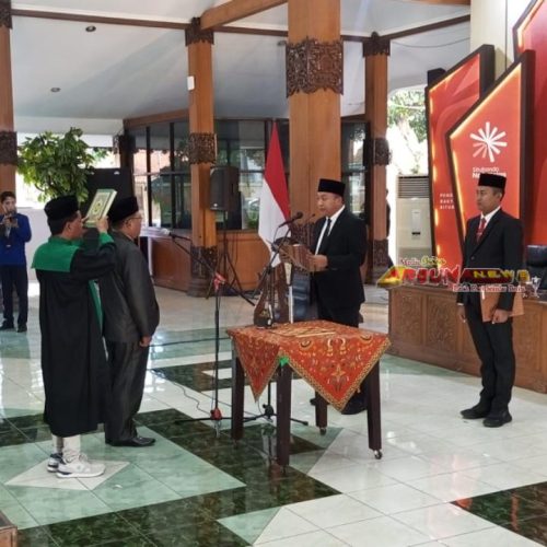 Pengambilan Sumpah Direktur Perumda Tirta Baluran Oleh Bupati Situbondo Periode 2025-2030