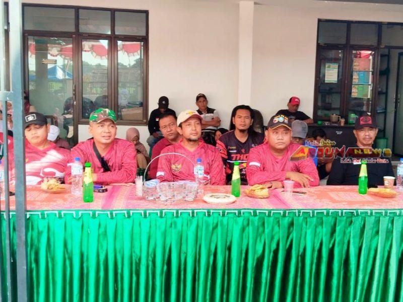 Antusiasme Ribuan Warga Desa Duwet Situbondo Padati Jalan Sambut HUT RI Ke 80