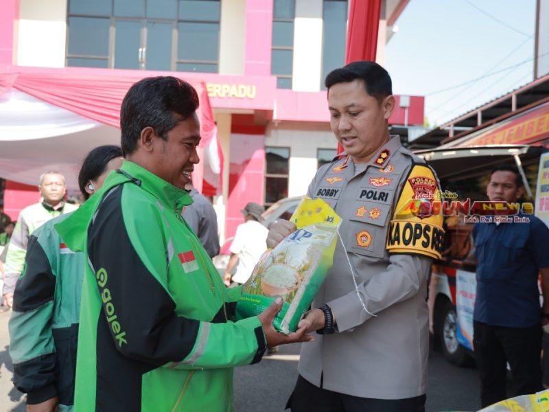 Pasar Murah Polres Jember Bikin Driver Ojol Tersenyum Lega