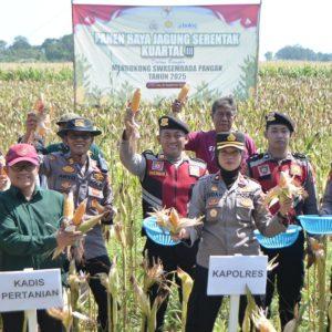 Polres Situbondo Gelar Panen Jagung Serentak Tahap III dan Pasar Pangan Murah